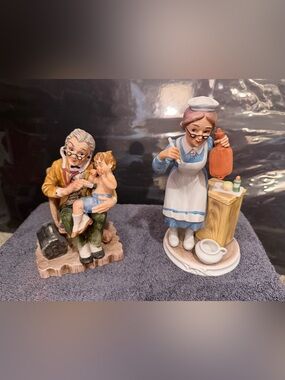Vintage Lefton figurines